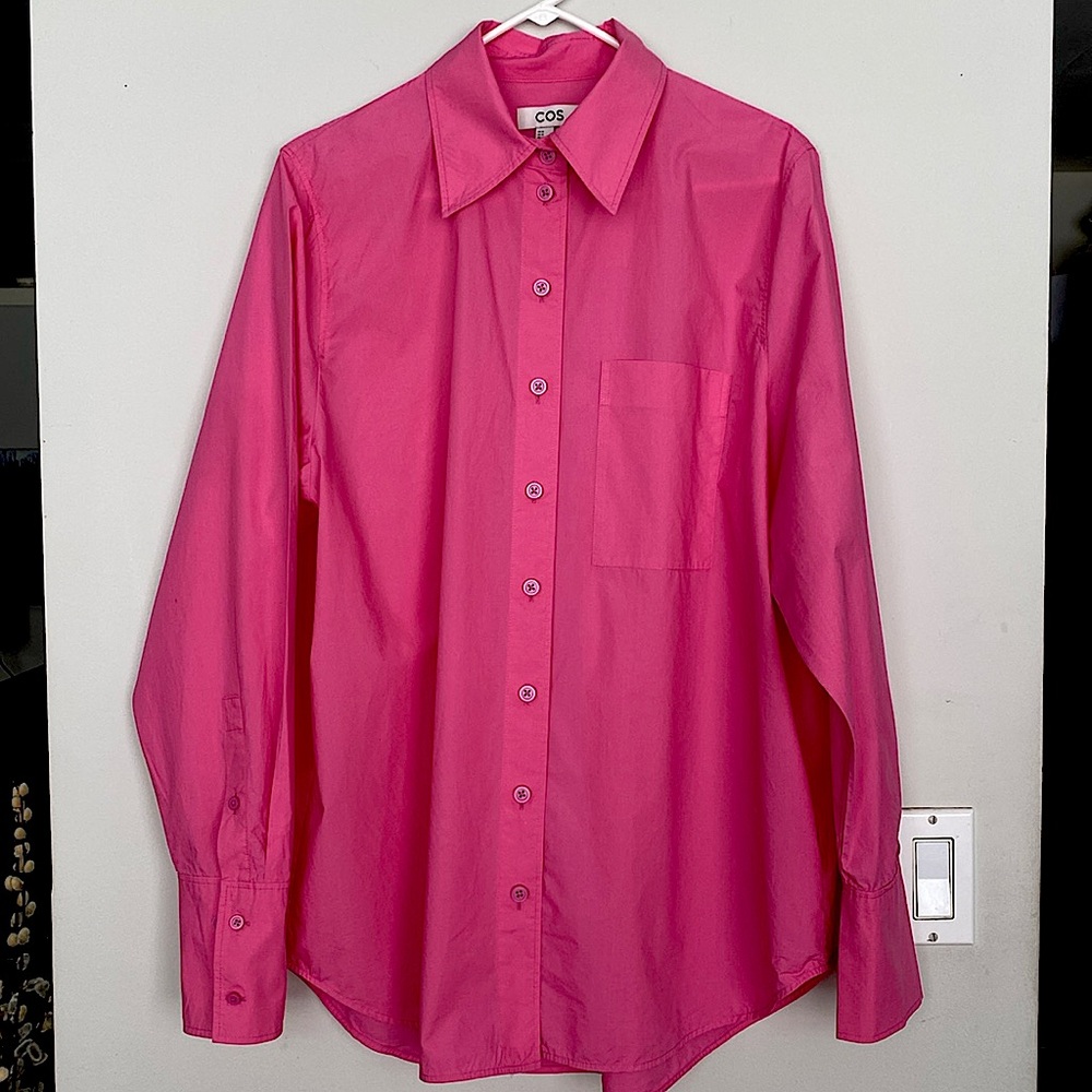 COS oversized tailored shirt in fuchsia. 100% cotton. Size 12